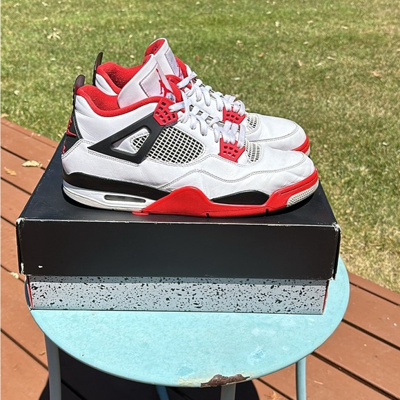 Jordan 4 fire red - Picture 6 of 9